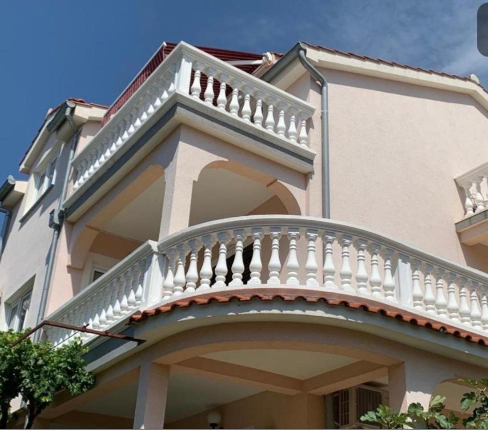 Villa Nera Vodice Extérieur photo